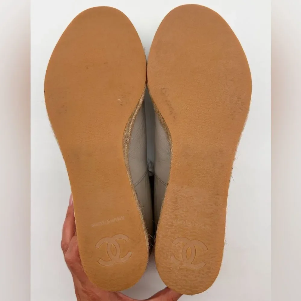 CHANEL CC Logo Cap Toe Lambskin Suede Espadrille Wedges Espadrilles EU 42 - Picture 12 of 13